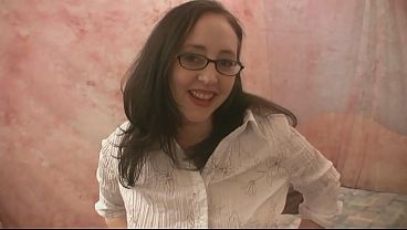 Audrey gives a blowjob in POV