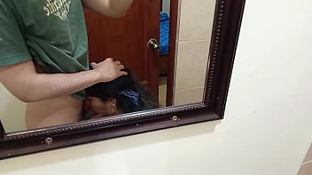 Mi madura cristiana quiere sacarme mas leche