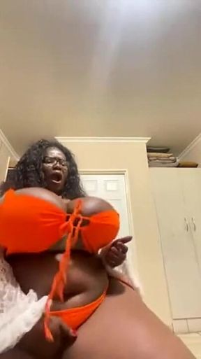 Ebony BBW Striptease & Ass Worship