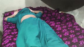 My wife was going to lie down at home when her newlywed Indian desi husband was fucking her fiercely