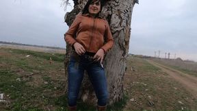 Beautiful Sugar Babe Tight Jeans Teasing-