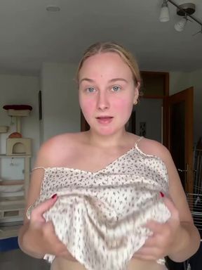 Amateur GF with big ass and tits