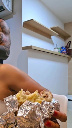 Amateur Couple Eating While Live Streaming