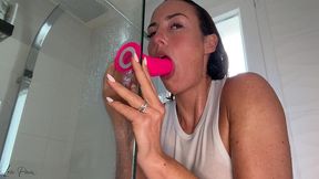 je jouis et squirt en close up sur ton telephone