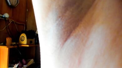 Show off your dirty armpits that smell like bleach.