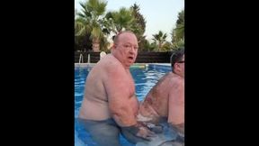 Daddy Screws Fellow In Swimming Pool