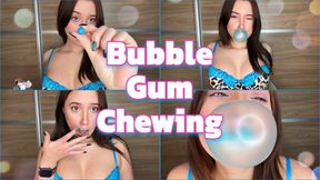 Chewing Gum .Trying to make Big Bubbles