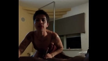 MAMANDO UM NEGAO AFRICANO NO MOTEL