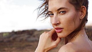 Russian Taya  posing nude in the desert