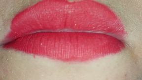 La gorda mostrando el labios en primer plano
