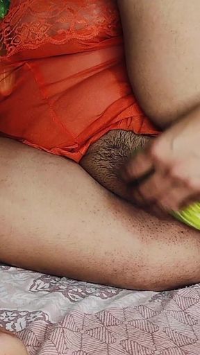 Sexy Nisha Bhabhi Fingered Her Ex-boyfriend by Putting Cucumber in Pussy
