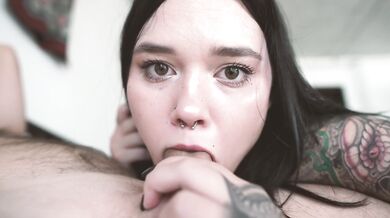 Your alt girl suck your soul off