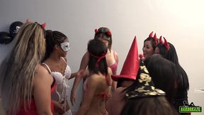a safadeza rola solto e todo mundo fode na maior orgia brasileira sara rosa mirella mansur suzy slut evy kethlyn melissa alecxander bianca naldy amanda souza polly petrova manu fox jessica morais samu