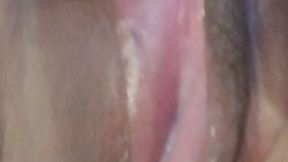 Close up cumming and a belly button fingering