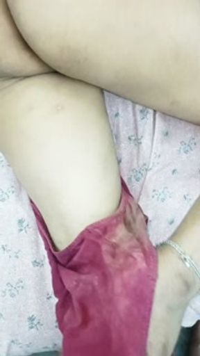 Cream laga kar bhabhi ki gaand mari