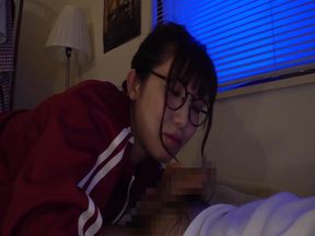 Late Night Blowjob Lessons From an Inexperienced Stepsister