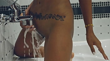 SANKTOR - SPORTY ASIAN MILF WITH PERFECT BODY MASTURBATES IN THE BATH