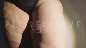 Giantess Teasing You With BBW Apron Belly, Fat Thighs & Booty Worship POV (Slow Motion)