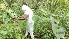 Sex Outdoor Desi Village Girl Fucking  Hard With Boyfriend