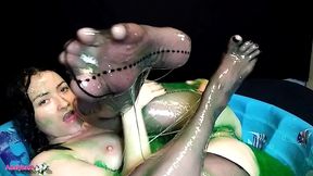 adalynnx - slime slippn  around