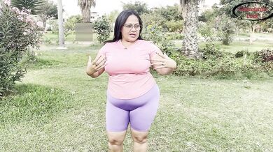 Mature woman exercises her huge ass with a dark-skinned man