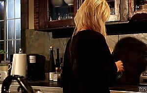 From the first moment scene 4, Alix Lynx, Damon Dice