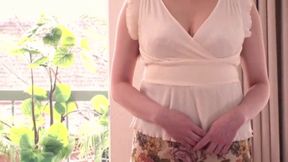 Honami Hiramori's Desire: A 45-Year-Old Married Woman Takes Her First Steps into the