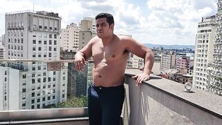 Watch Yuri Gácho's solo swimming pool party & bitch-fest in HD