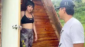 I Arrive On Vacation At A Campsite In The Middle Of The Mountains And I See That There Is A Girl With A Good Neighbors Ass And I End Up Putting My Penis In Her