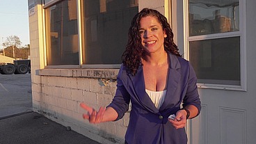 Real estate agent fucked - closing the deal