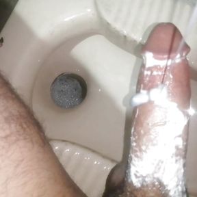 My big cock pissing handjob cumshot creamie bathroom nanga munda Pakistani