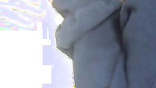 【顔射はやめて】友達が仕方なくフェラしてくれて精子暴発