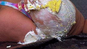 Nixlynka 's CAKE on your cake! Ass cake CRUSH! Messy creamy booty!
