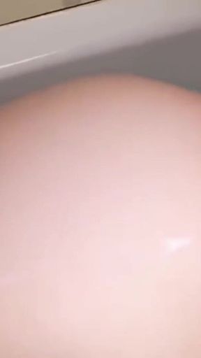 Exclusive Footage of an Unforgettable Day with a Former Gravure Beauty and Her Stunning Curves 1st