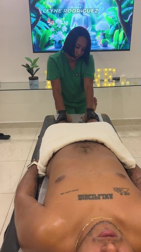 Leyne Rodriguez: Hot Latina in Massage Uniform Gives an Intense Oiled Session