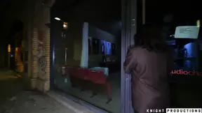 Peachy Alice Fucks Big Dick Last Minute Customer