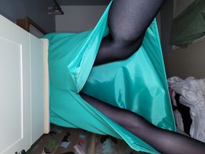 Long lined green skirt.