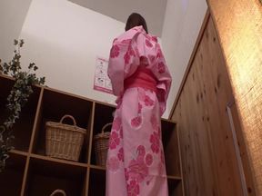 Cute Girl Specialist Masochist Trapped in Hot Spring Hell