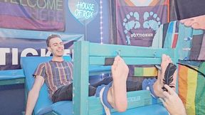 Rox Tickle Chair: Skyler Ray