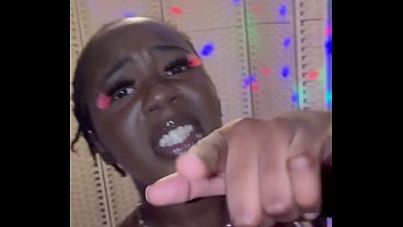 female rapper