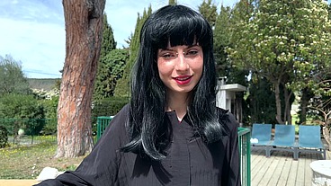 Lucifera, 19ans, se lance dans le grand bain !