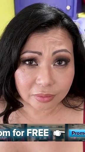 Slutty Mature Japanese Stepmother with Big Breasts Gives a Mind-blowing Blowjob!