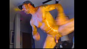 loganhuge - oiled, naked femboy! showing you everything!