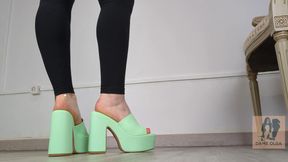 (669) Shoe Collection: Green Block Heel Mules - Dame Olga (4K)