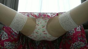 The lady lying on the floor on her back WMV FULL HD 1080p