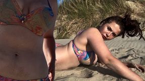 Sandy Belly Tease