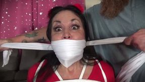 Gina Rae- I am the World's Greatest Escape Artist! WMV FILE