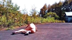 Naked Pai-chan in Spring Park