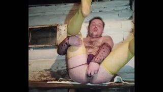 Hentai tarzı eşcinsel Japon fahişeler kalın siyah penislerin üzerinde zıplıyor, ateşli ayak masajları ve büyük göğüslerle oyunlar sergiliyor