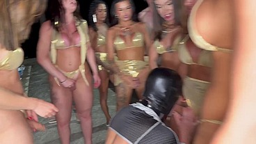 As trans mais belas do Brasil fodem o homem até gozar e deixa seu cu largo